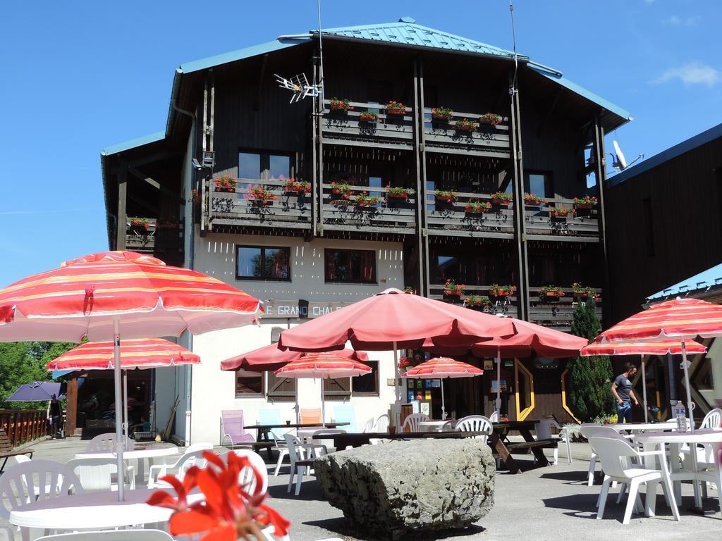 Hotel Le Grand Chalet Foncine-le-Haut Bagian luar foto