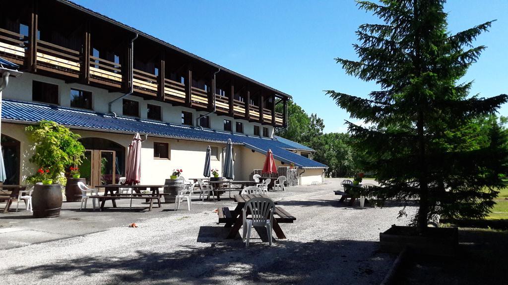 Hotel Le Grand Chalet Foncine-le-Haut Bagian luar foto