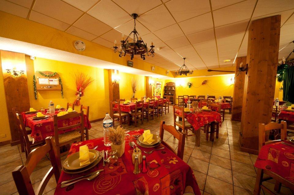 Hotel Le Grand Chalet Foncine-le-Haut Bagian luar foto