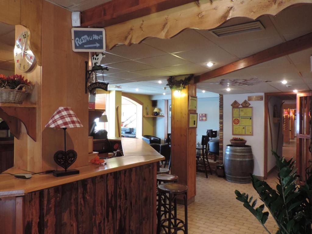 Hotel Le Grand Chalet Foncine-le-Haut Bagian luar foto